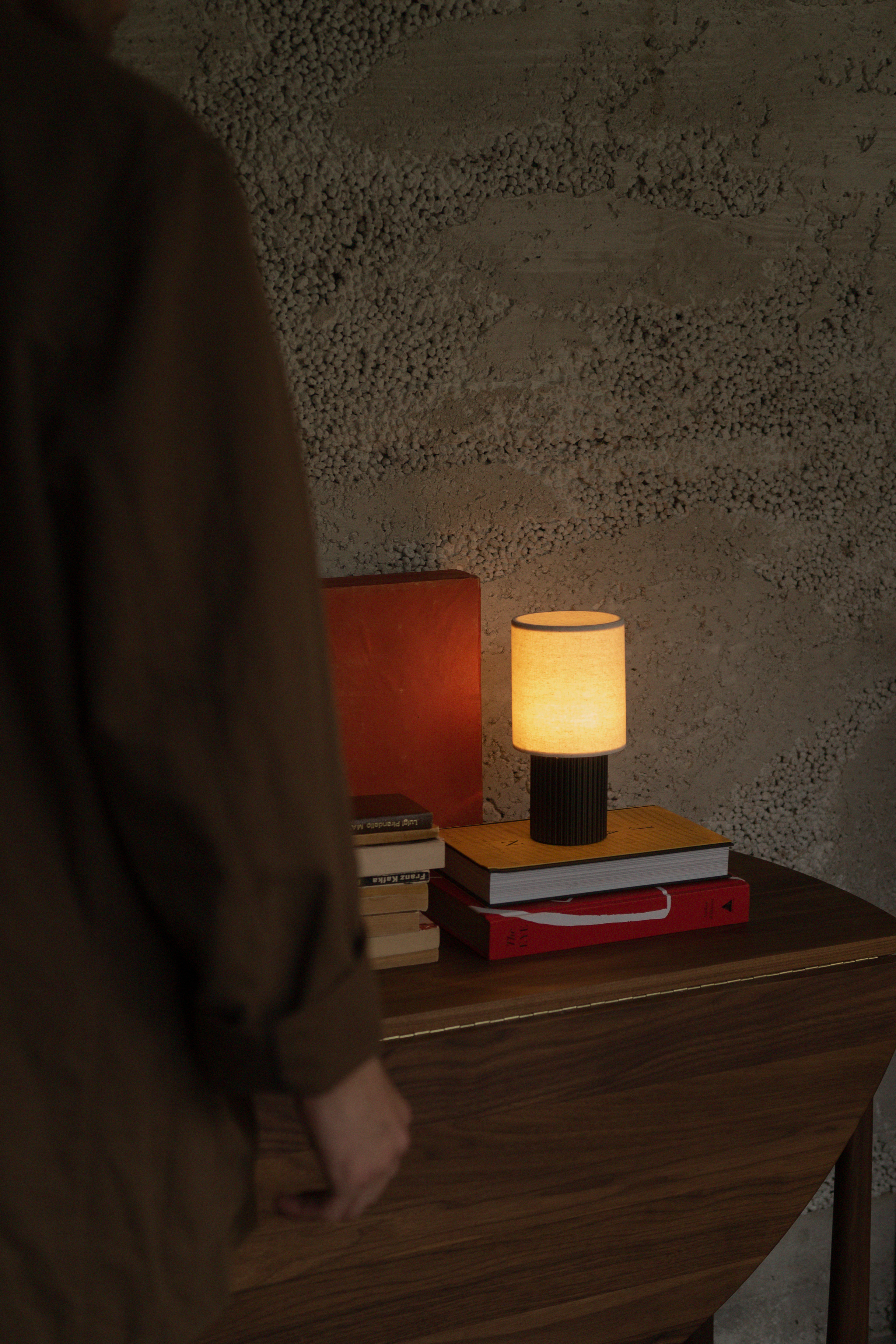 Manhattan Portable Table Lamp SC52